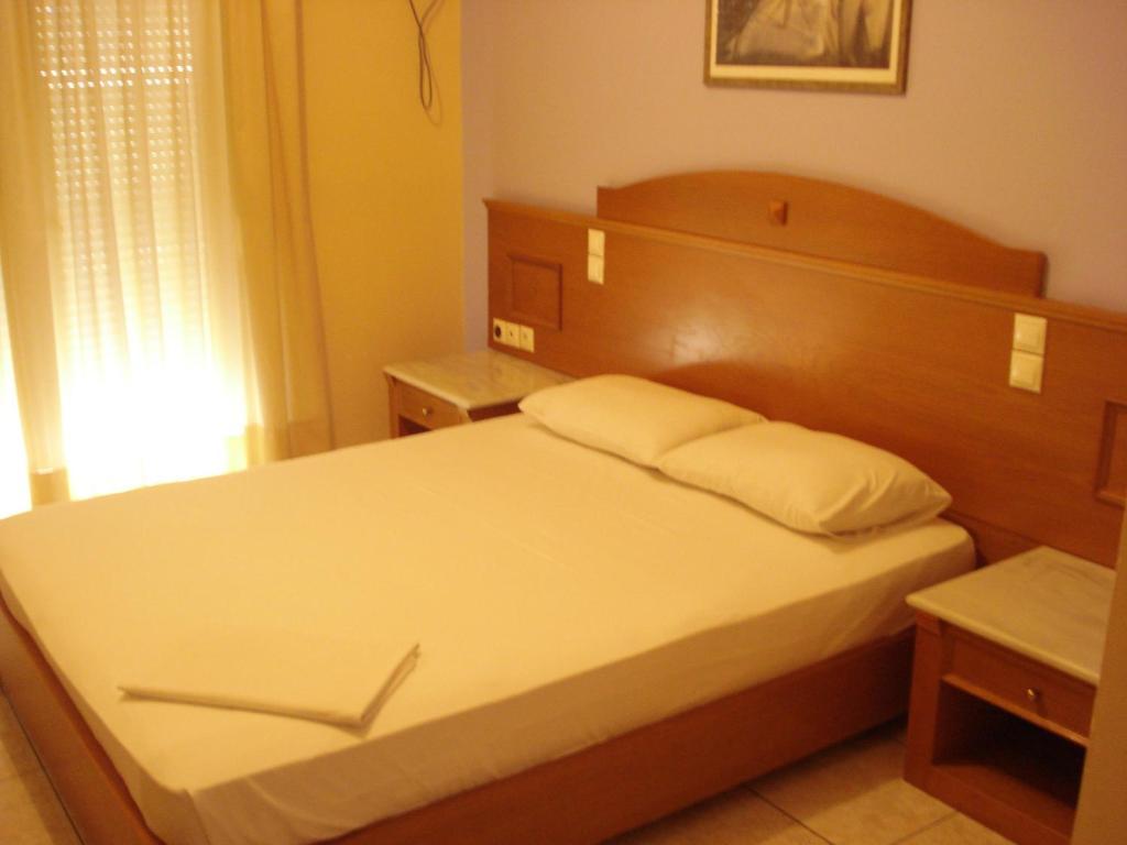 Hotel Cybele Pefki Атина Стая снимка